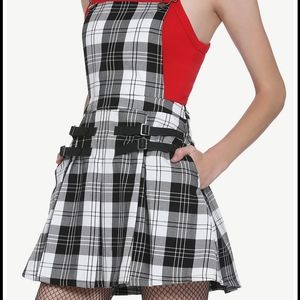 Black & White Plaid Pleated